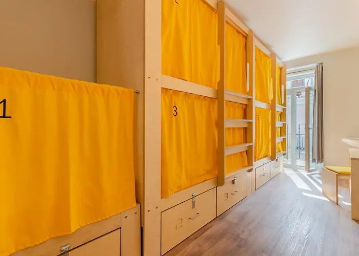 里斯本正确之选旅舍 旅馆 *