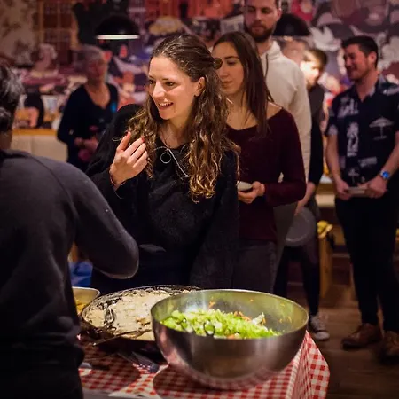 イエス ホステル