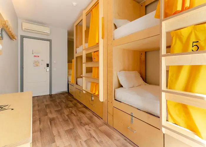 Yes Hostel Lisbon